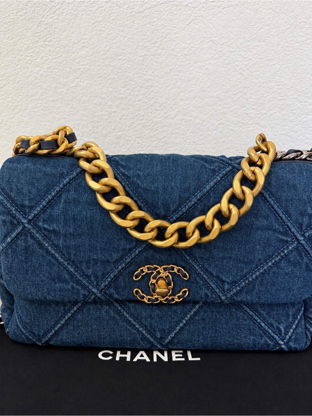 CHANEL Blue Denim Quilted Shoulder Bag with Gold Chain